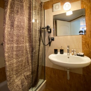VST-Classic-Double-bath-room